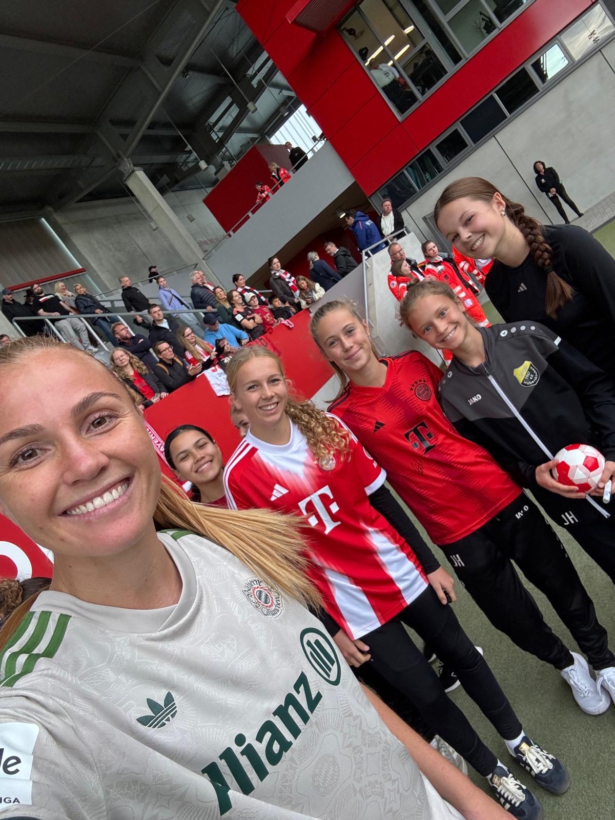 5af41aed c2e5 4015 aaa1 bc1cc48c872a